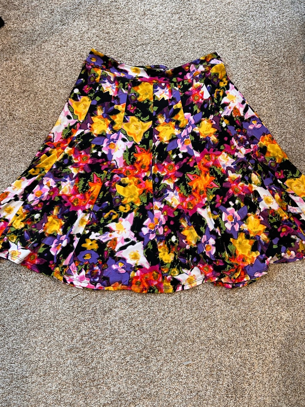 Lily Bold Dark Floral Maximalist Midi Skirt. Watercolor. Midnight floral. EUC. M